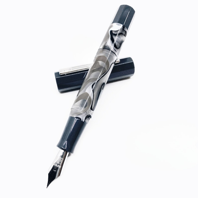 OPUS 88 Fountain Pen High-end  - Drip Tip Resin recensie en prijs